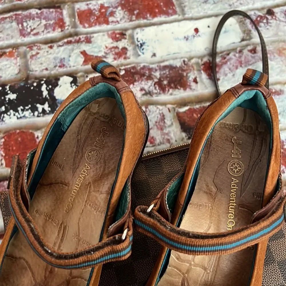 * J-41 brown Mary Jane Wedges - Picture 3 of 11